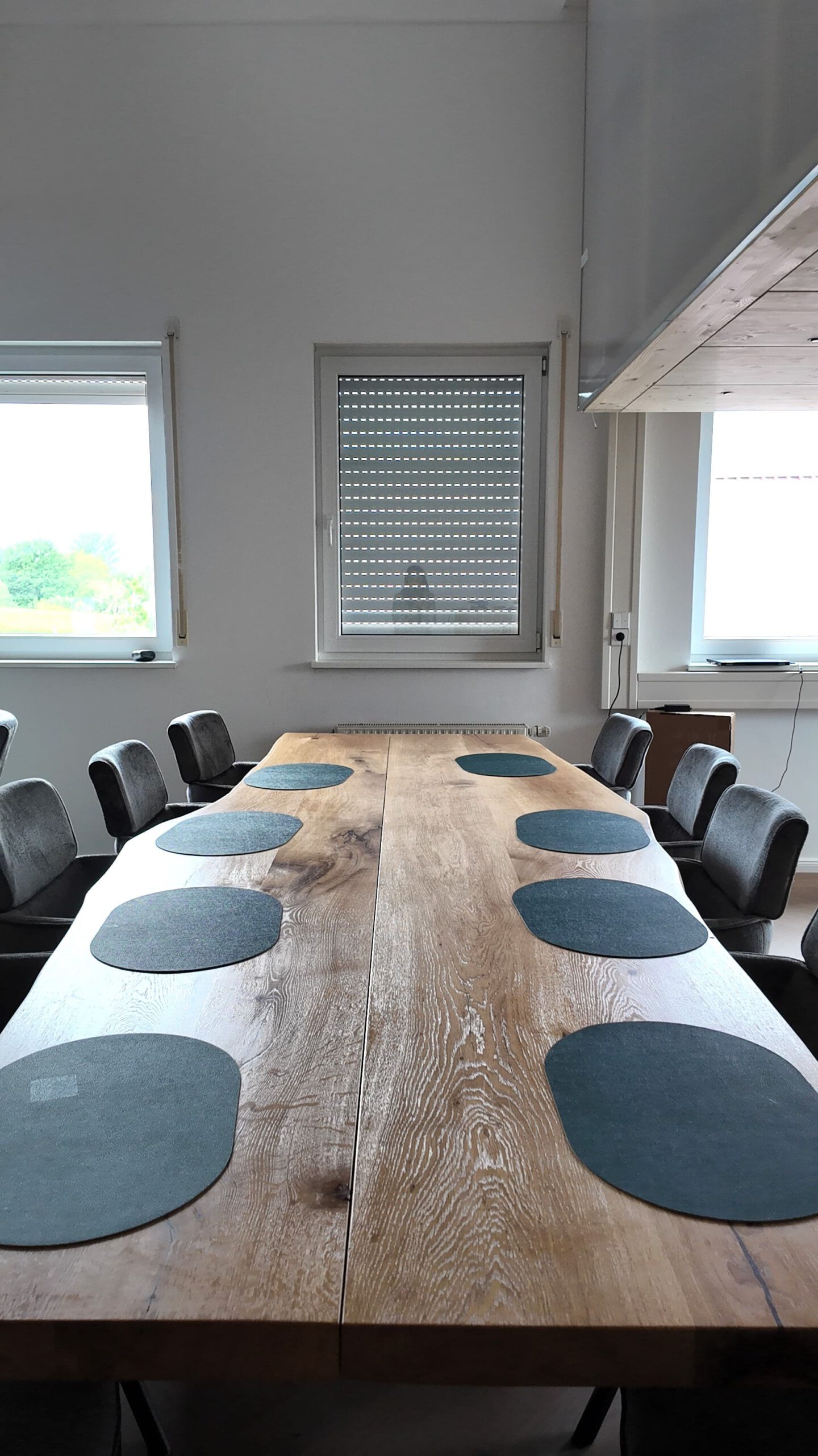 Tisch aus Holz – Massiv, nach Maß